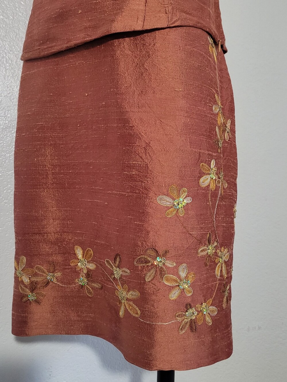 Muse Rust Orange 100% Silk Floral Embroidered Two-Piece Skirt Size 10 - Picture 2 of 10